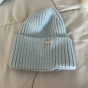 Steve Madden beany, light blue, never worn.